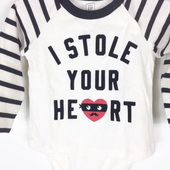Gap Valentines I Stole Your Heart Baby Onesie - Picture 4 of 6